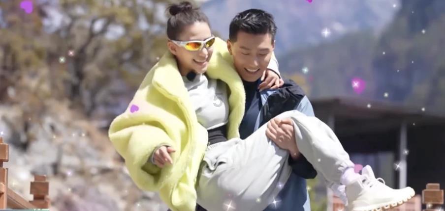 逃出昏暗的房子